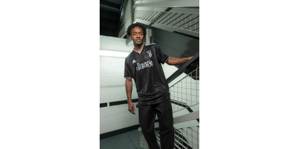 Juventus nieuw seizoen voetbalshirts